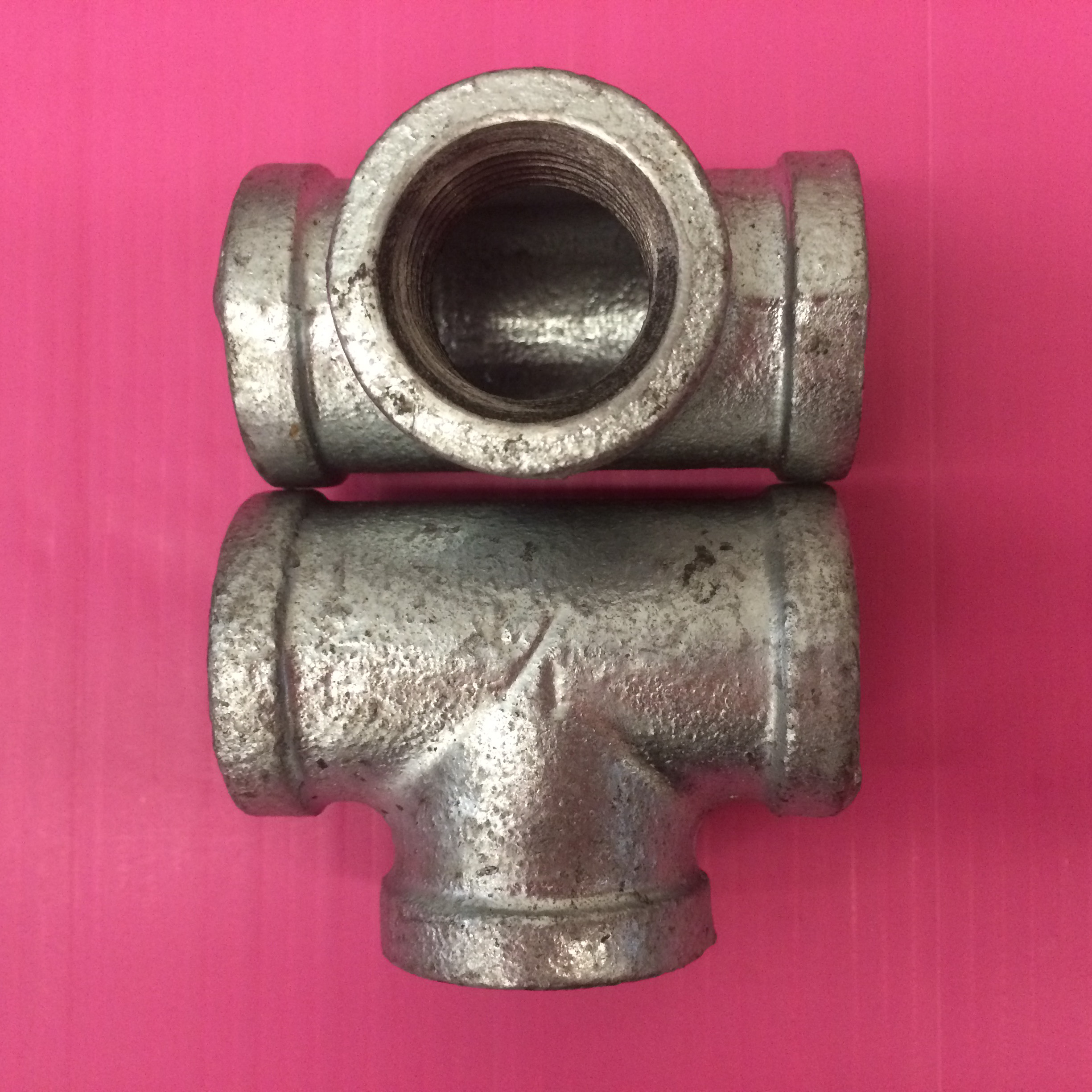 Tee equal thread 1/2" for galv. gas/water pipe